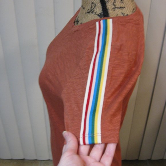 NWT Express red rainbow tee top shirt XS - Picture 4 of 6